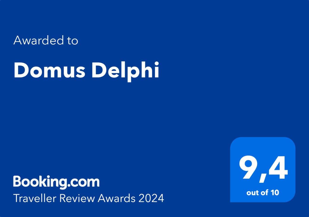 Domus Delphi, Rome